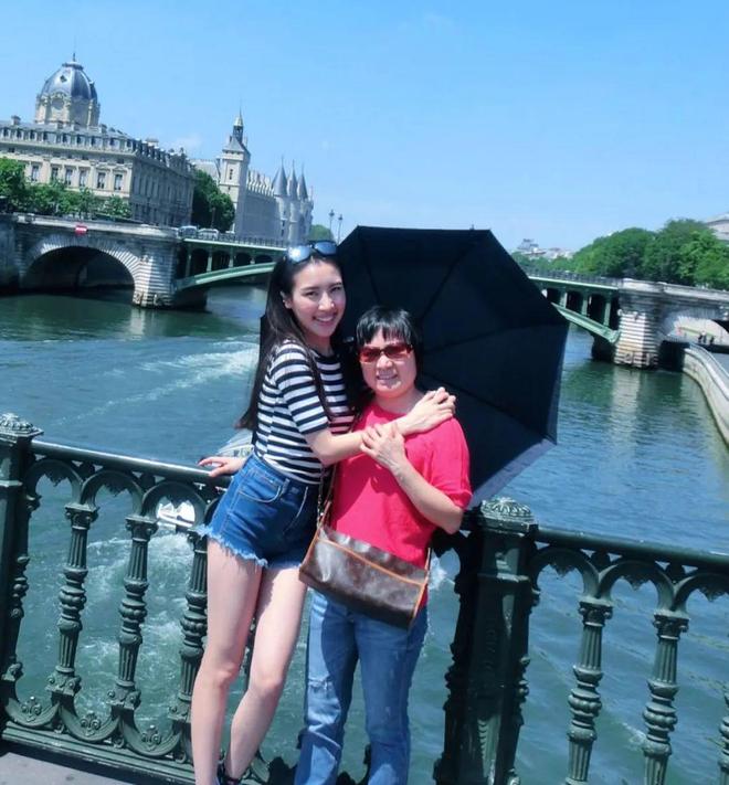 疑闪婚晒5卡巨钻33岁翻版唐诗咏(图15)